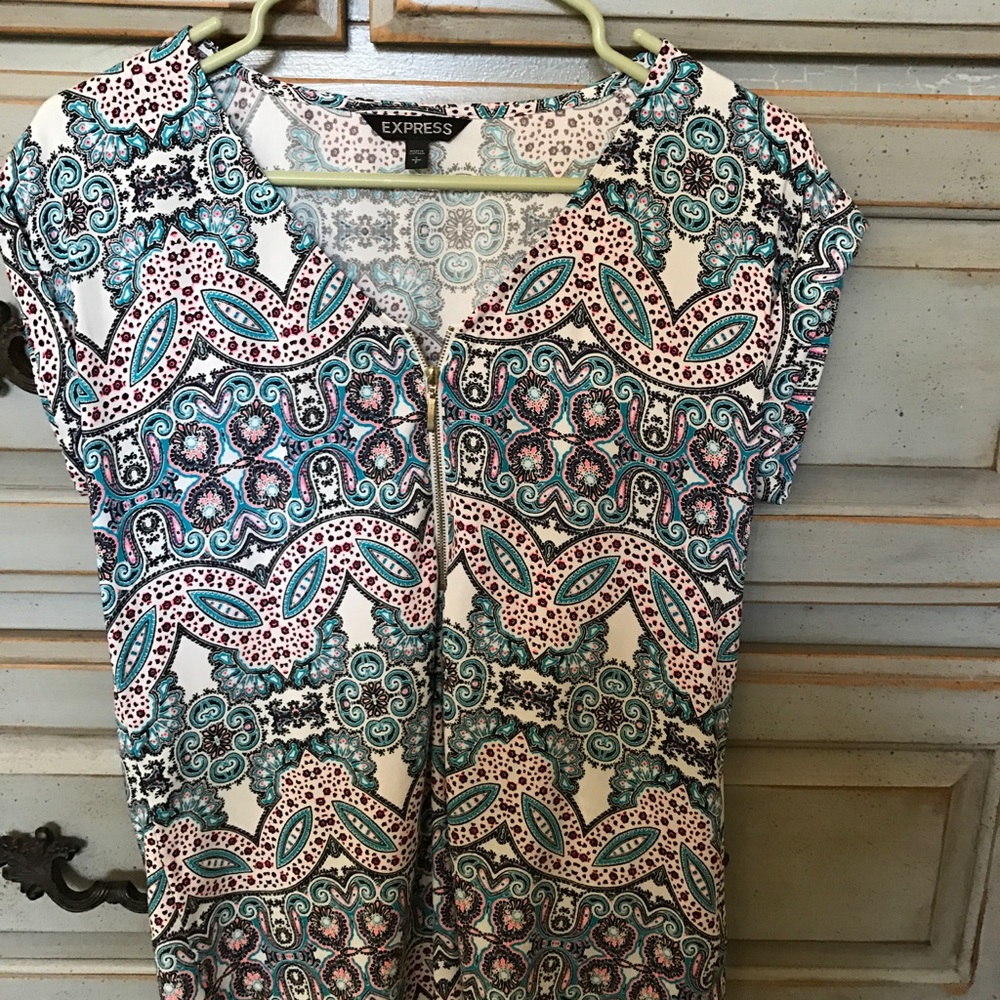 Express Top size small